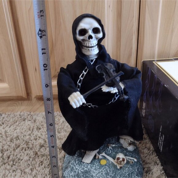 Vintage 1996 Gemmy Industries Grim Reaper Playing Violin Animated Halloween READ - Picture 9 of 9